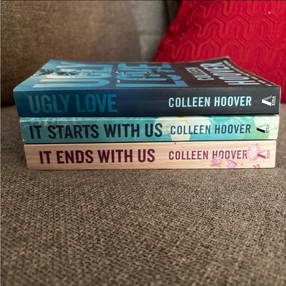 Colleen Hoover book bundle